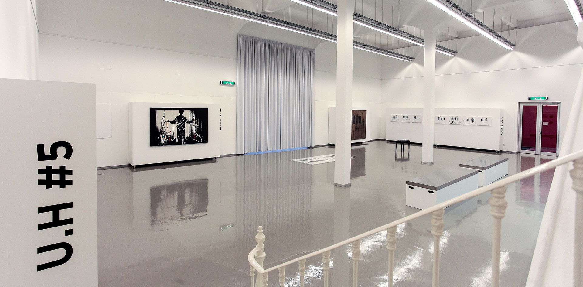 Espaço interior da galeria Quartel - Galeria Municipal de Arte